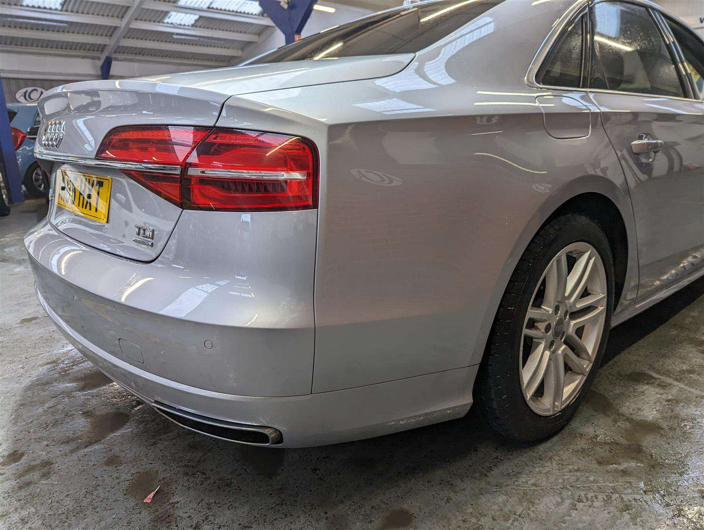 <p>2015 AUDI A8 SPORT TDI QUATTRO AUTO</p>