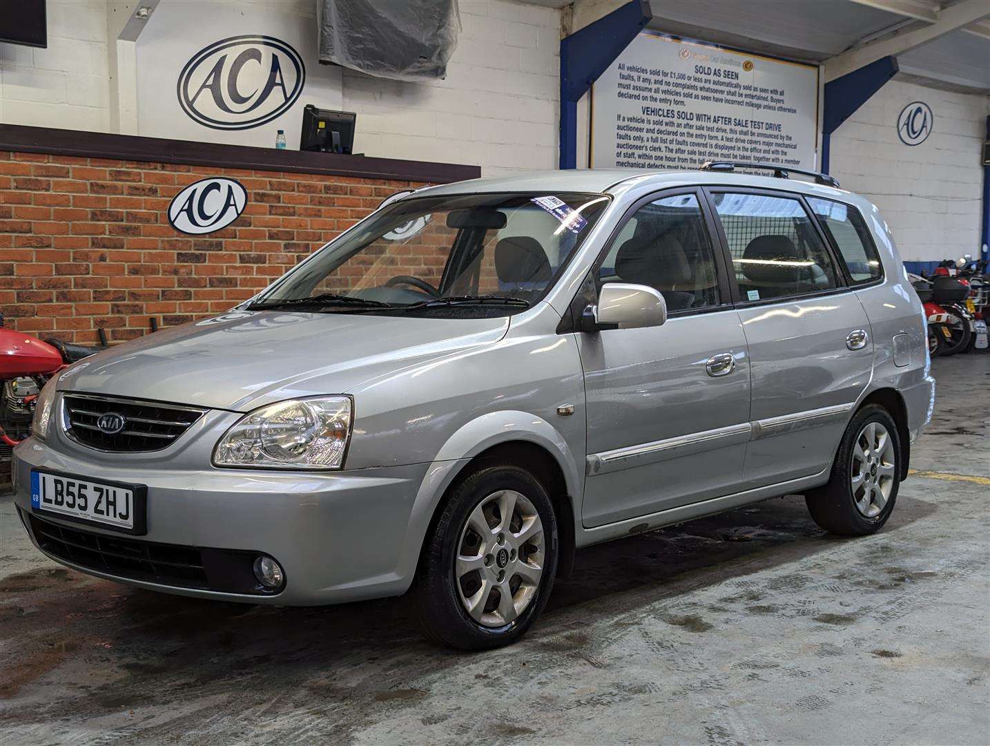 <p>2006 KIA CARENS CRDI LX</p>