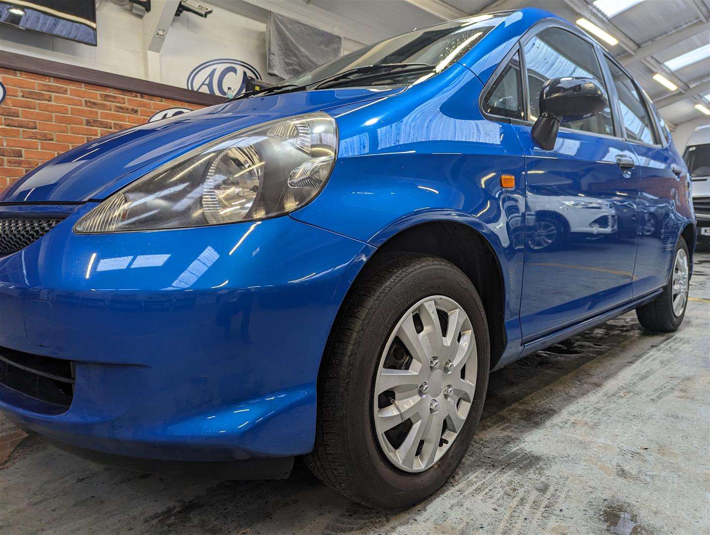 <p>2006 HONDA JAZZ S</p>