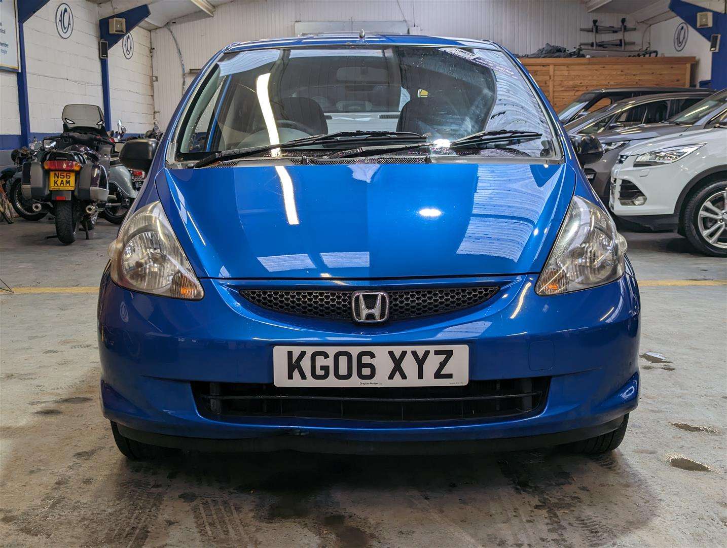 <p>2006 HONDA JAZZ S</p>