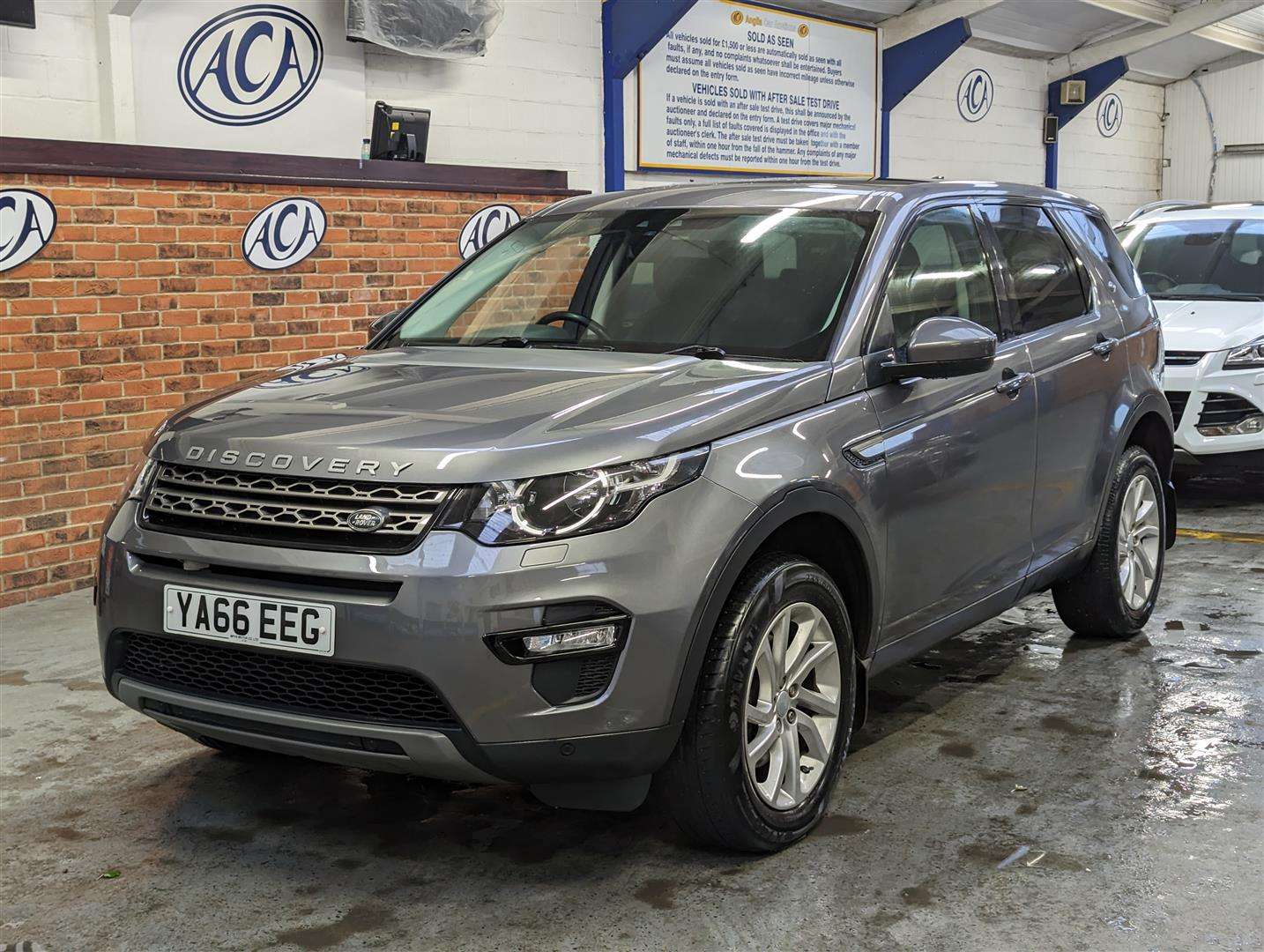 <p>2016 LAND ROVER DISCOVERY SPORT SE TECH T</p>