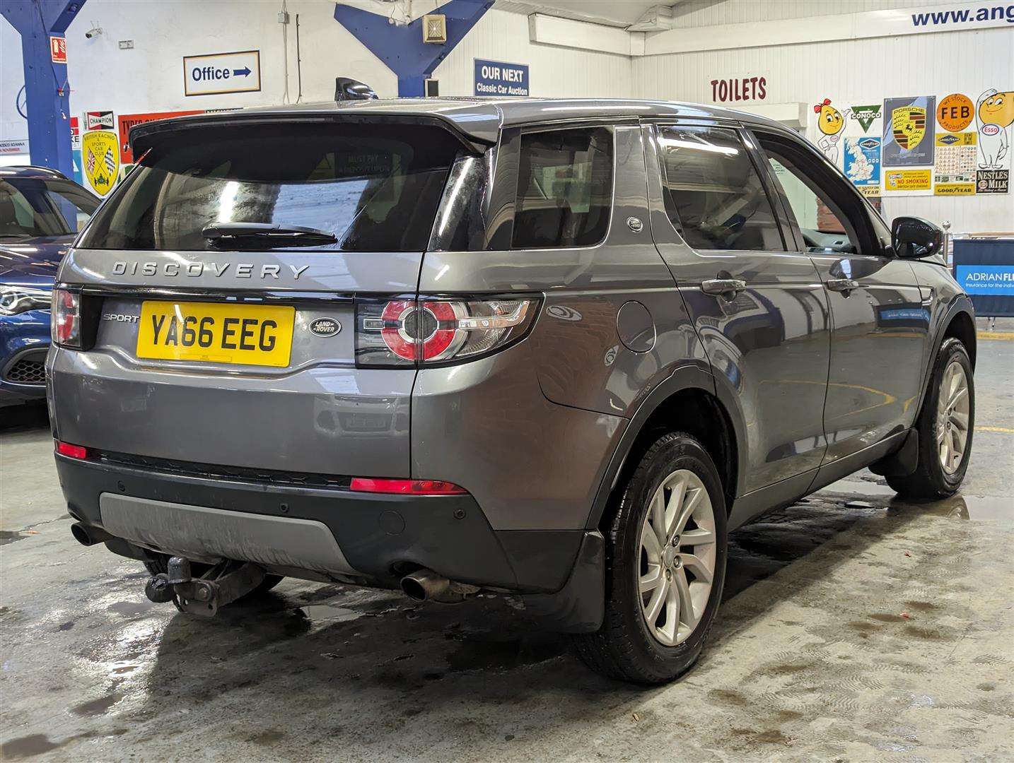 <p>2016 LAND ROVER DISCOVERY SPORT SE TECH T</p>