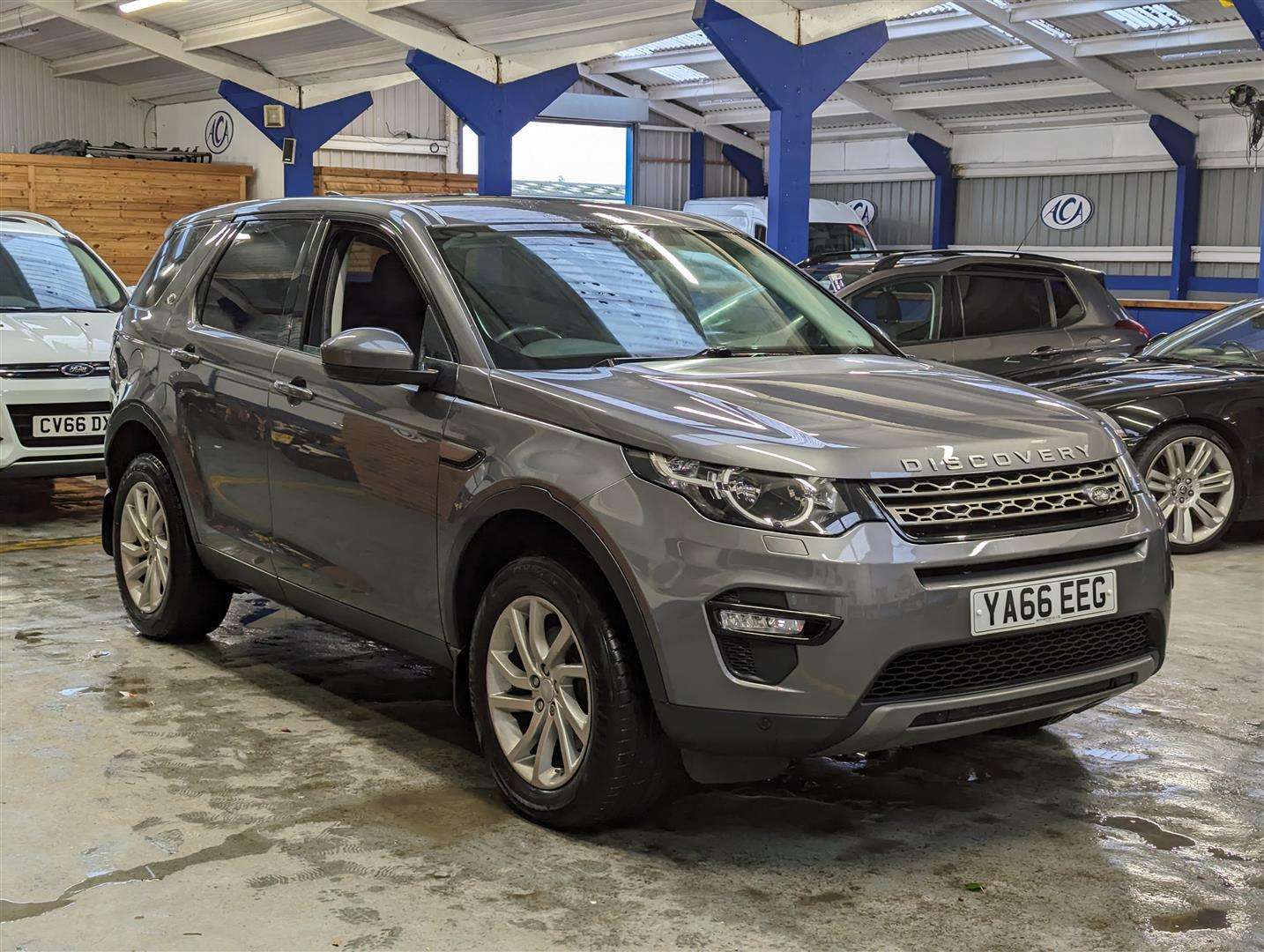 <p>2016 LAND ROVER DISCOVERY SPORT SE TECH T</p>