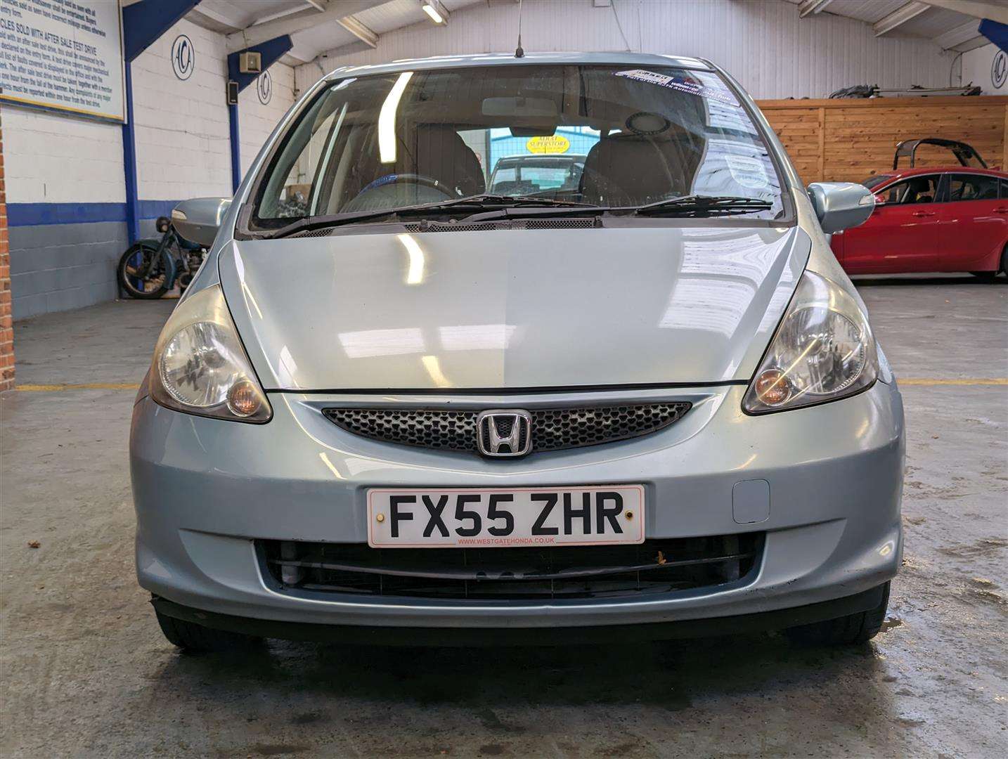 <p>2005 HONDA JAZZ SE</p>