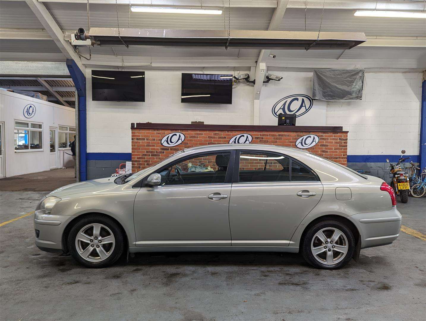 <p>2006 TOYOTA AVENSIS T3-X</p>