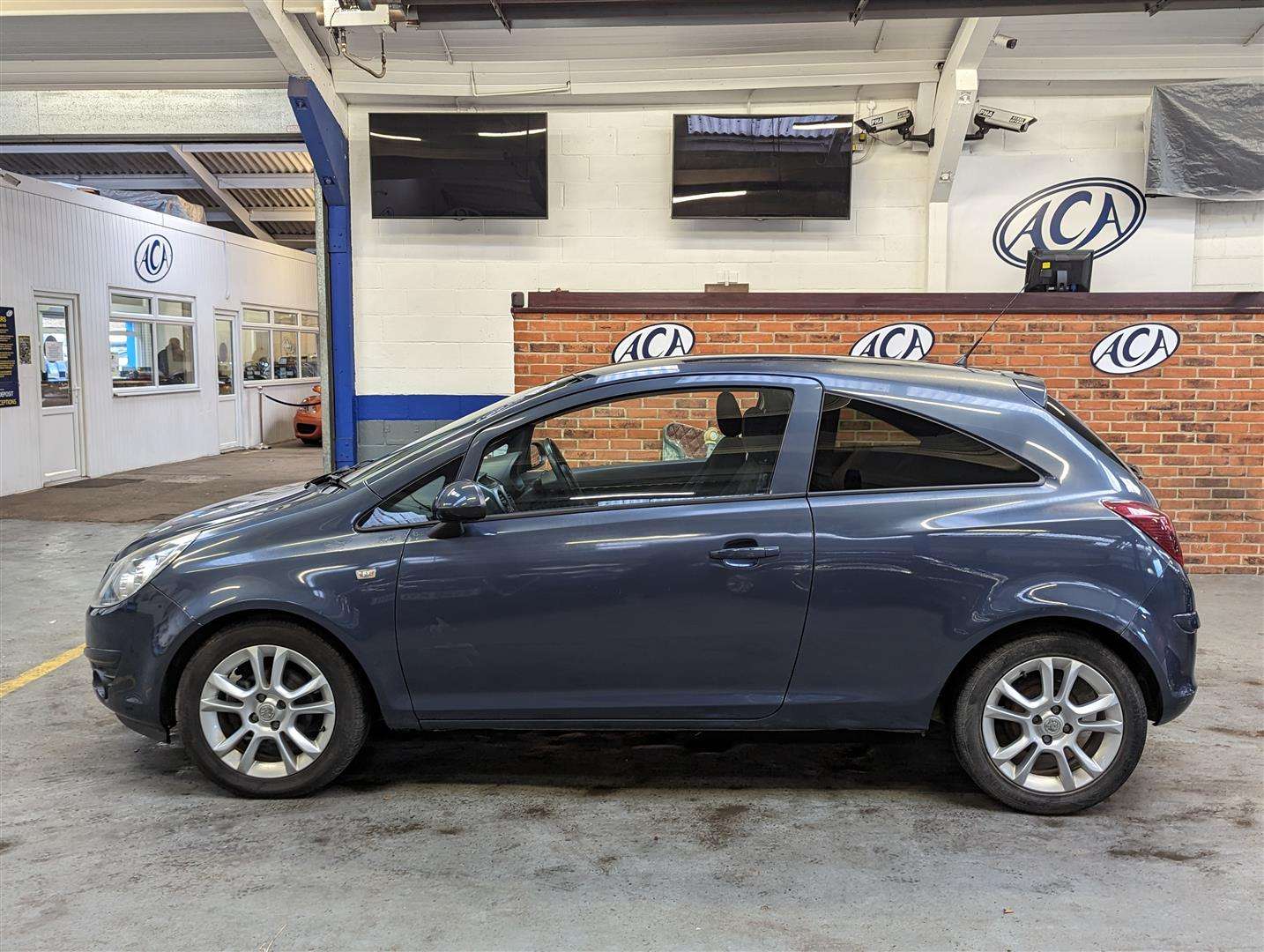 <p>2010 VAUXHALL CORSA SXI</p>