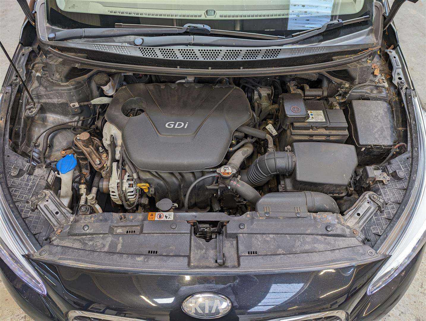 <p>2013 KIA CEED 3 S-A</p>