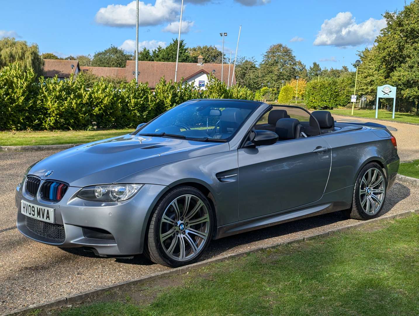 <p>2009 BMW M3 SEMI AUTO CONVERTIBLE</p>