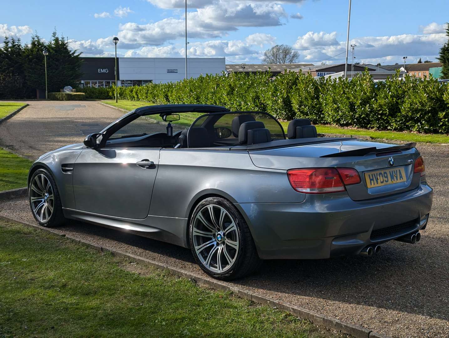 <p>2009 BMW M3 SEMI AUTO CONVERTIBLE</p>