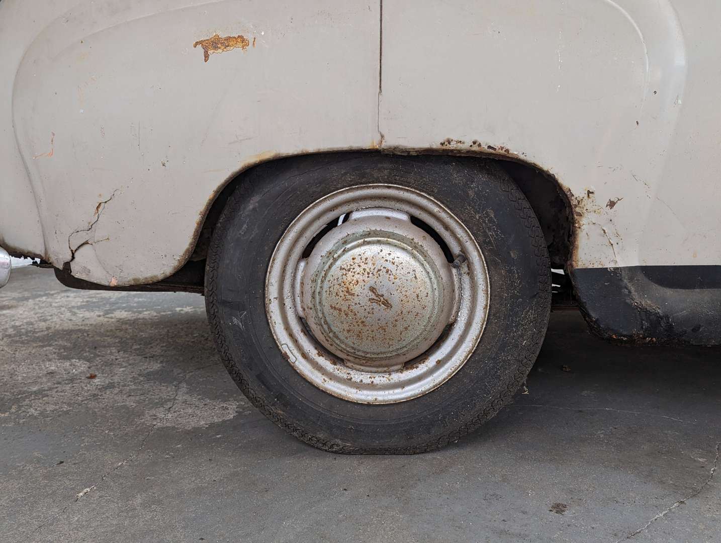 <p>1958 AUSTIN A35</p>