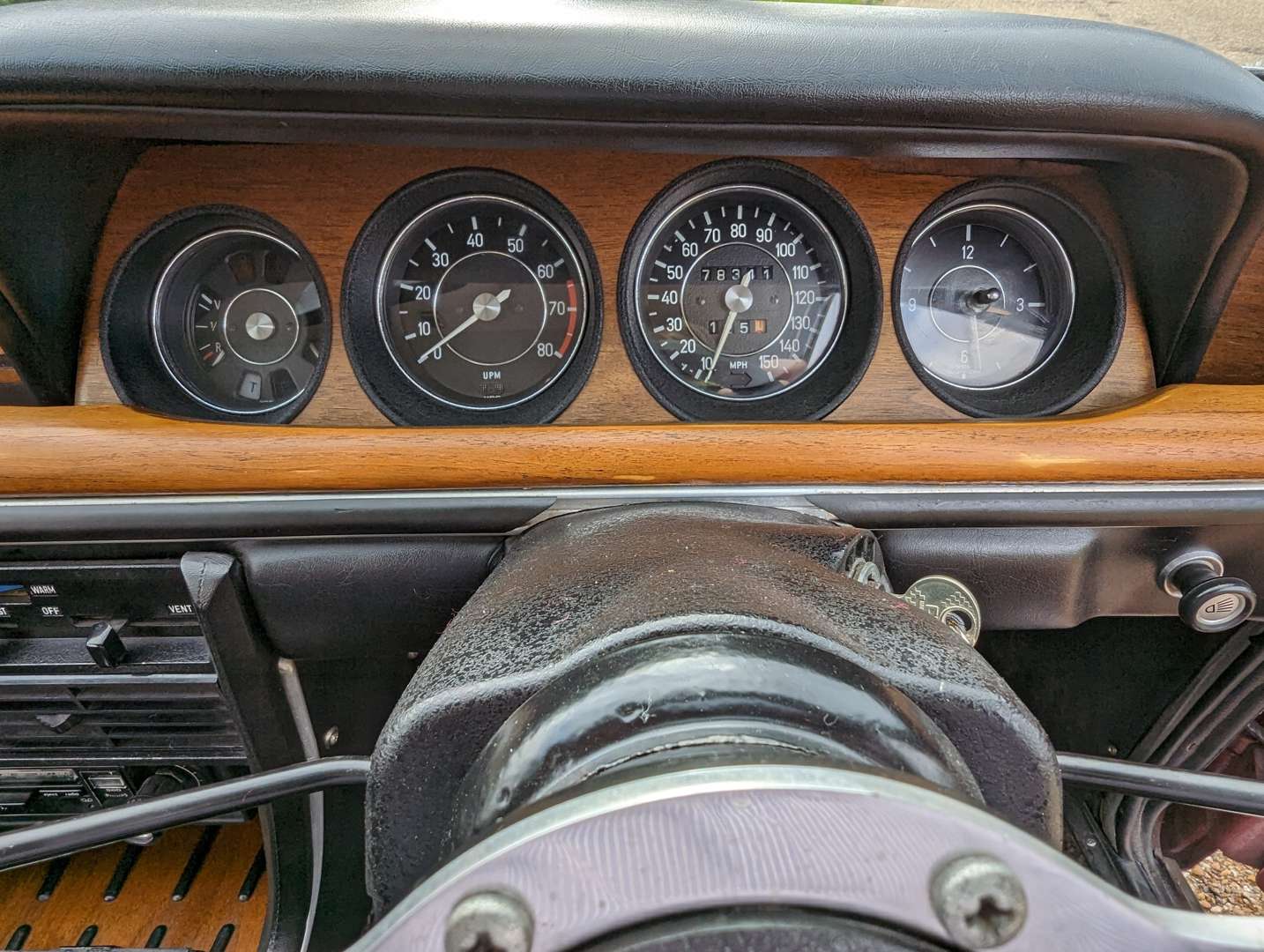 <p>1975 BMW 3.0 CSI</p>