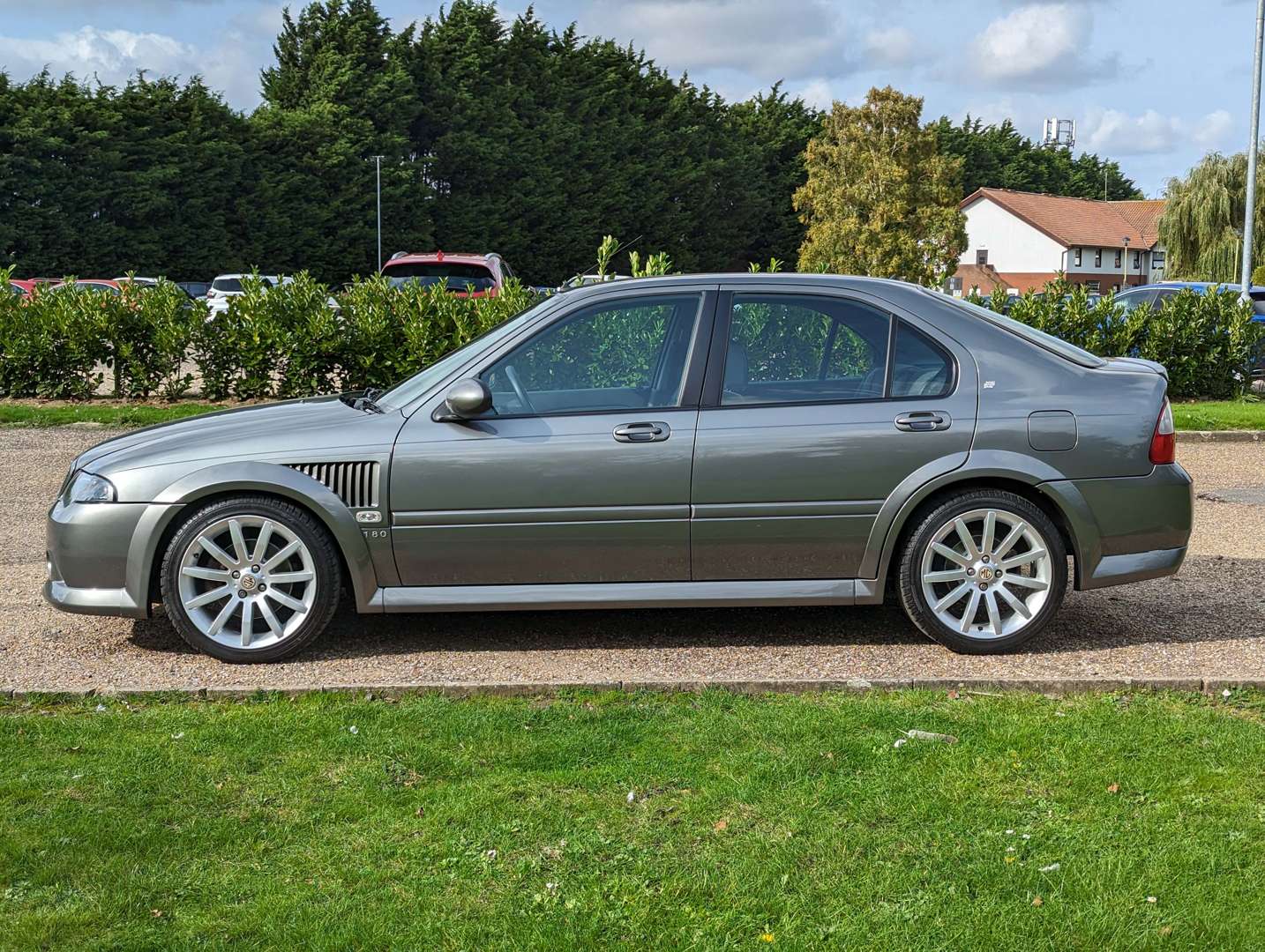 <p>2004 MG ZS 180 18,426 MILES</p>