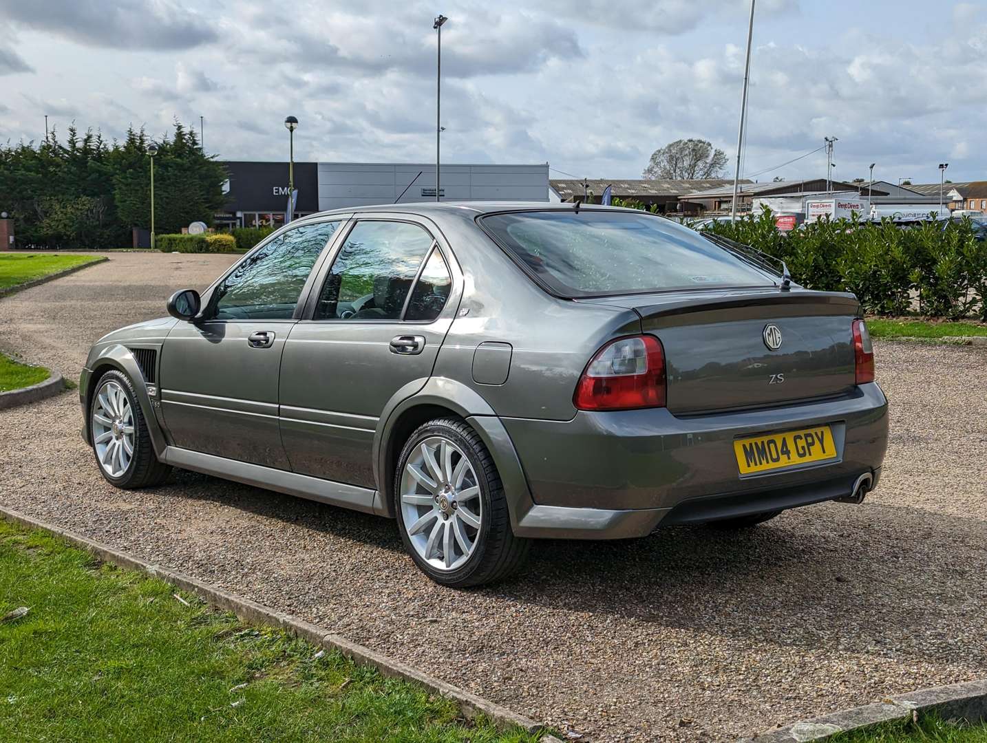 <p>2004 MG ZS 180 18,426 MILES</p>