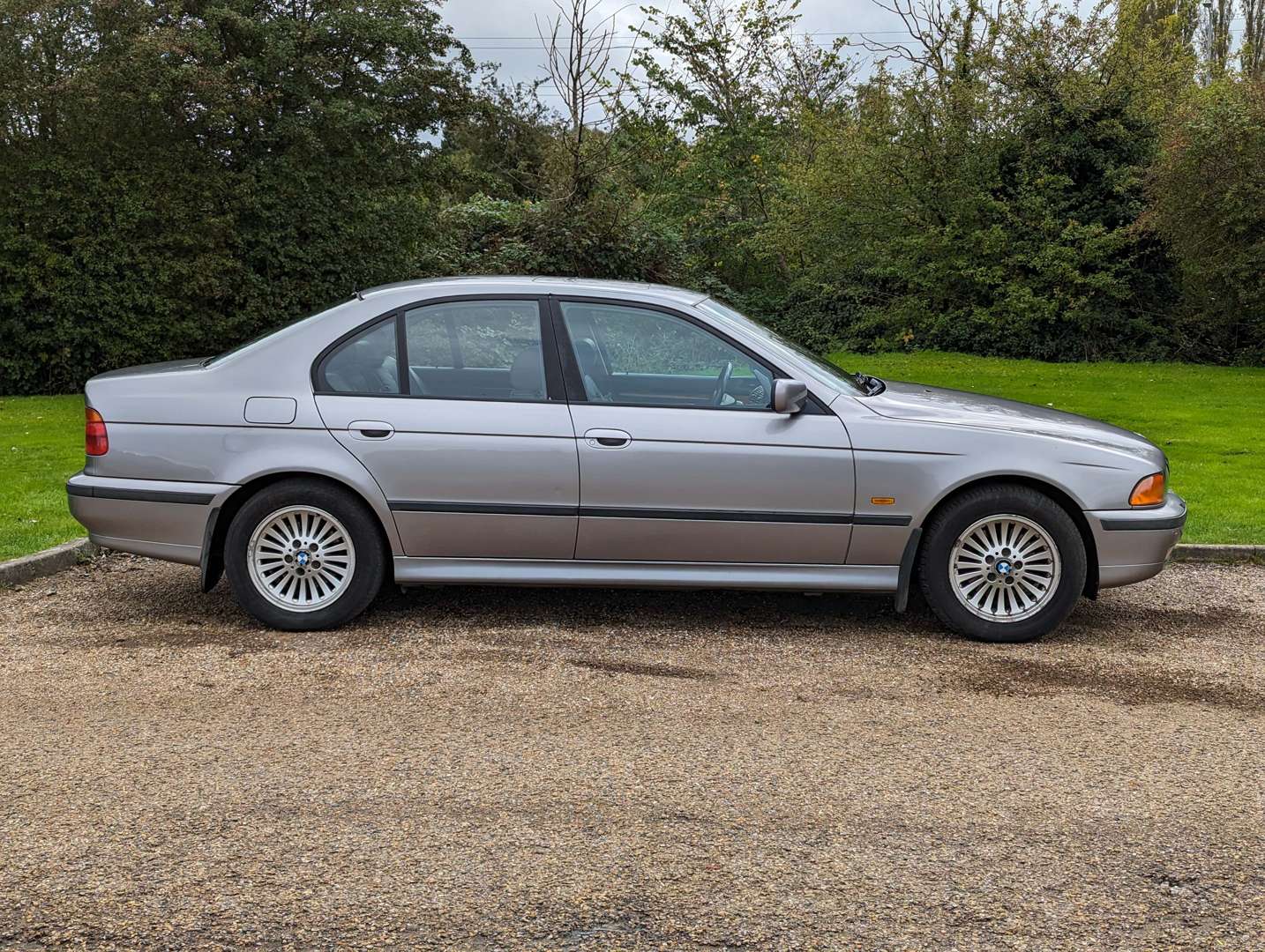 <p>1997 BMW 528I SE AUTO ONE OWNER</p>