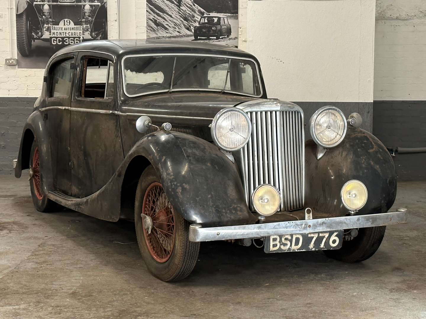 <p>1947 JAGUAR 1.5 SALOON From the Scottish collection</p>