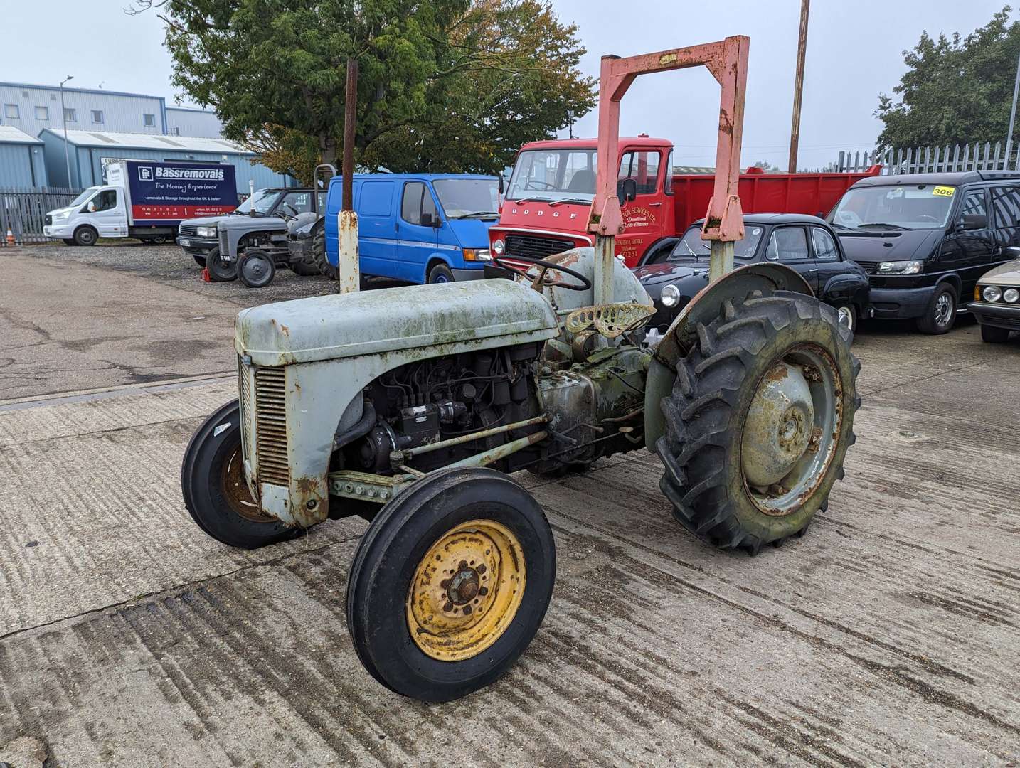 <p>1954 FERGUSON TEF DIESEL&nbsp;</p>