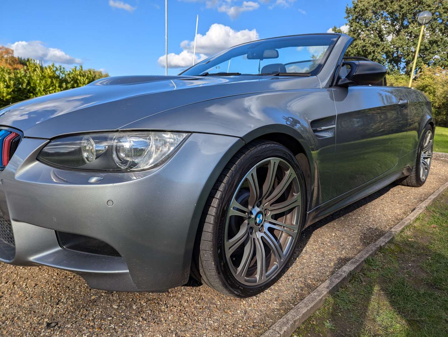<p>2009 BMW M3 SEMI AUTO CONVERTIBLE</p>