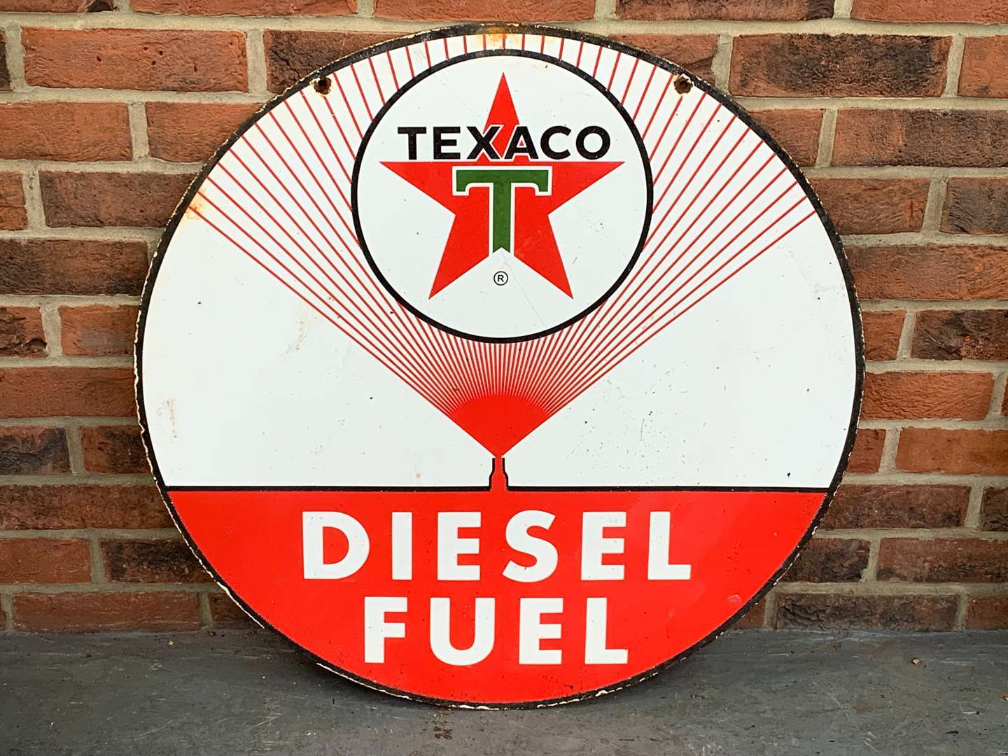 <p>Texaco Diesel Fuel Enamel Circular Sign</p>