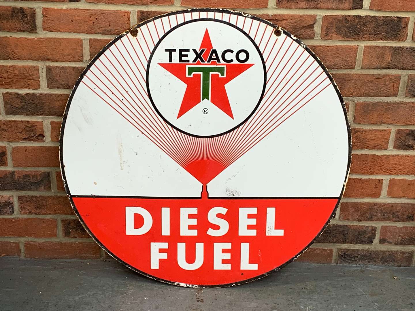 <p>Texaco Diesel Fuel Enamel Circular Sign</p>
