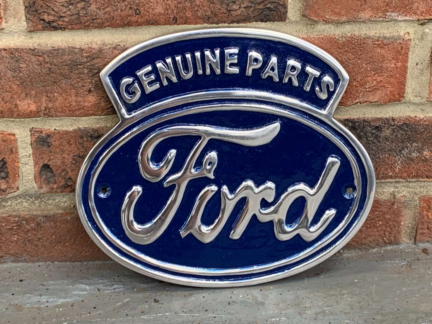 <p>Genuine Ford Parts Aluminium Sign</p>