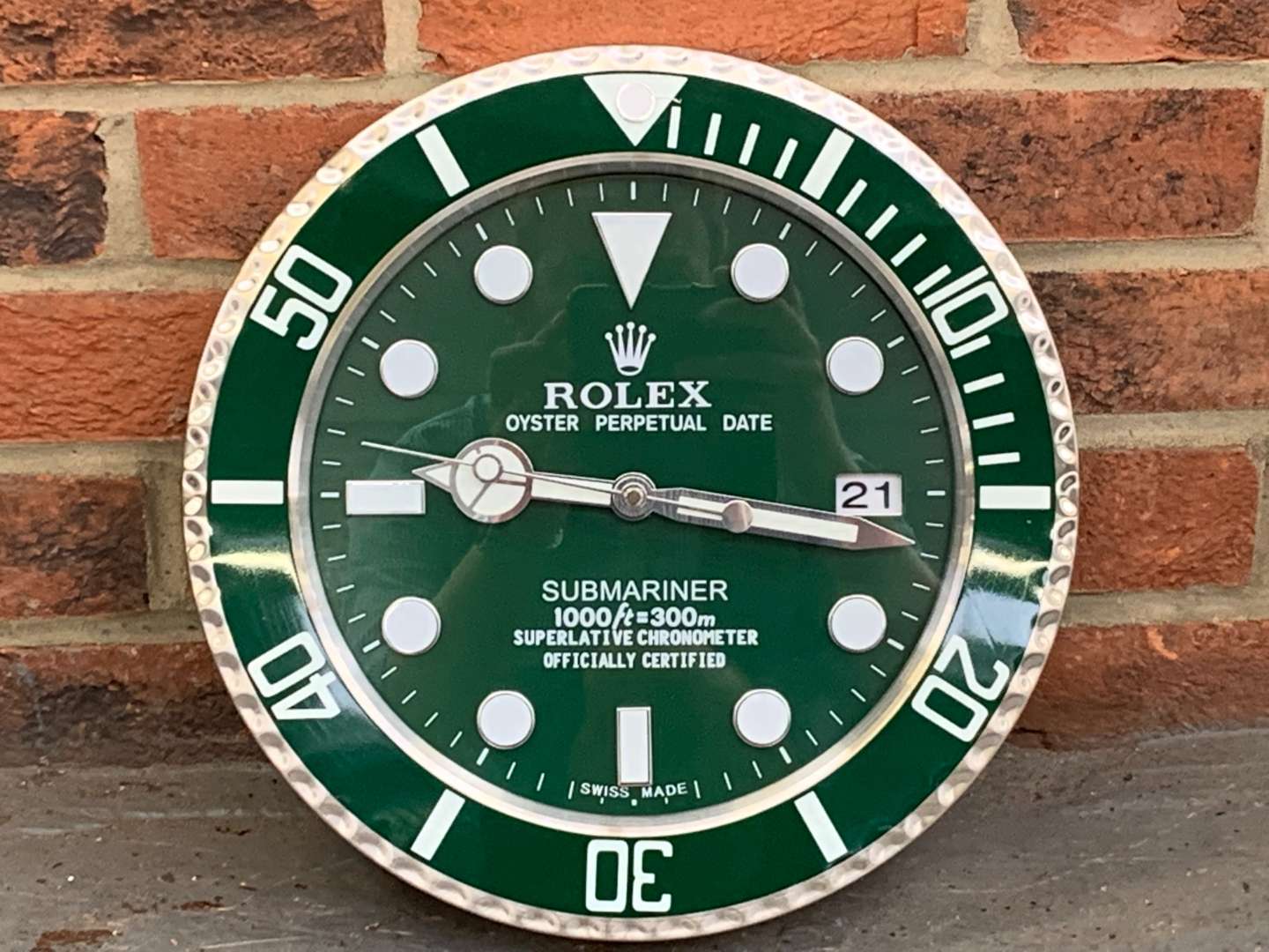 <p>Modern Metal Rolex “Submariner” Wall Clock</p>