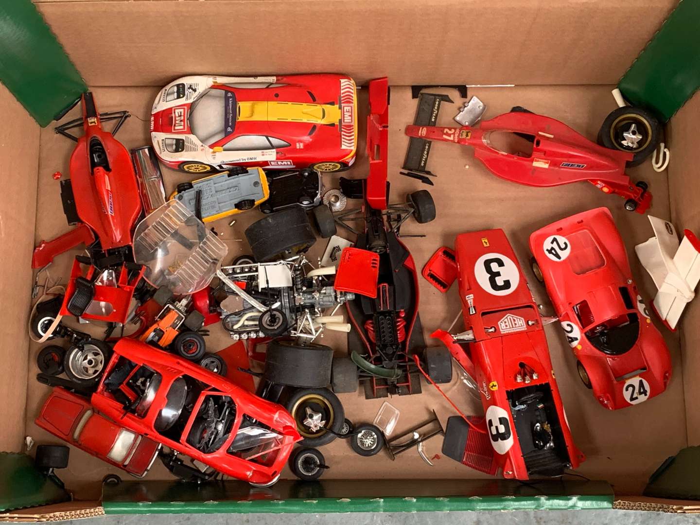 <p>Quantity of Model Ferrari's&nbsp;</p>