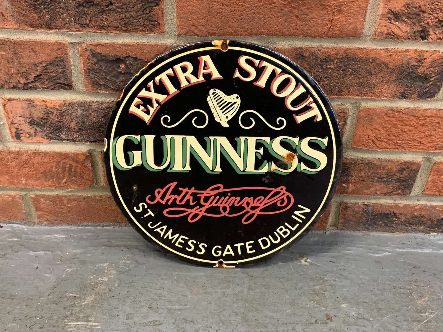 <p>Guinness Extra Stout Circular Enamel Sign</p>