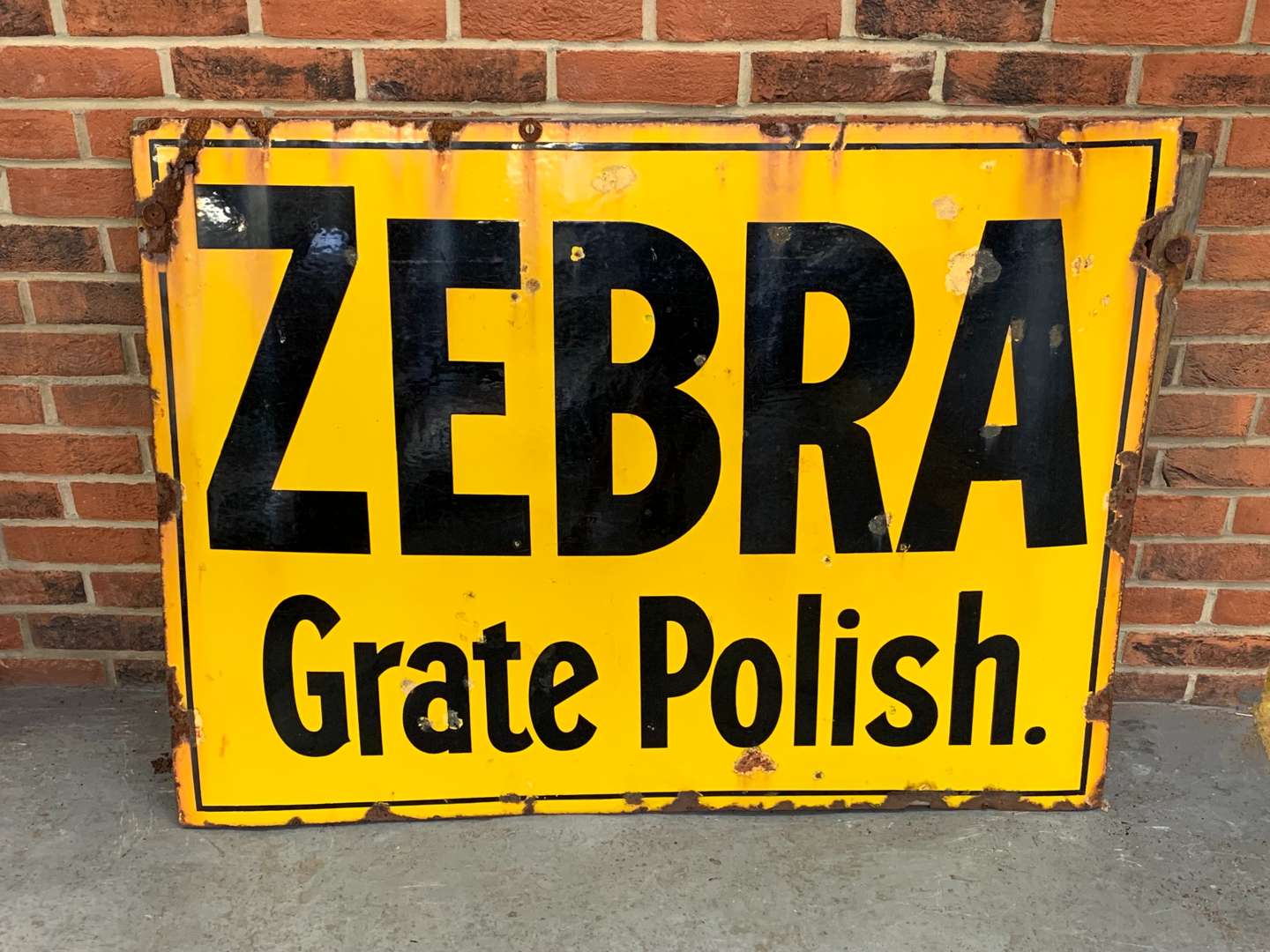 <p>Zebra Grate Polish Enamel Sign</p>