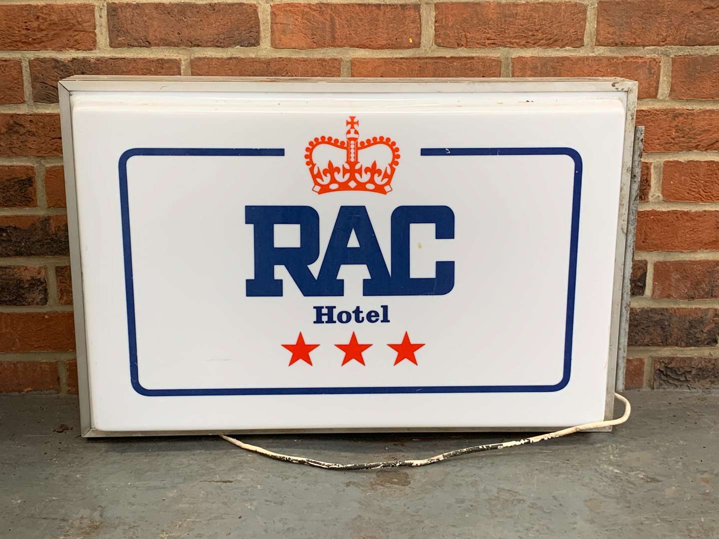 <p>RAC Hotel Hanging Illuminated Sign</p>