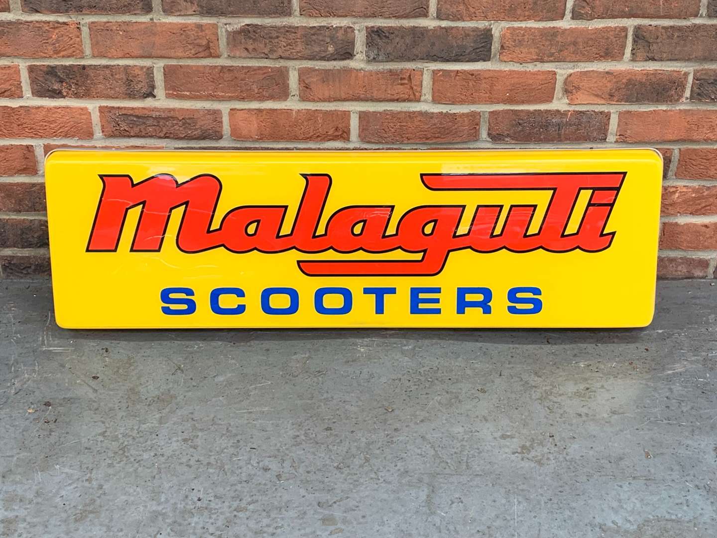 <p>Malaguti Illuminated Dealership Sign</p>