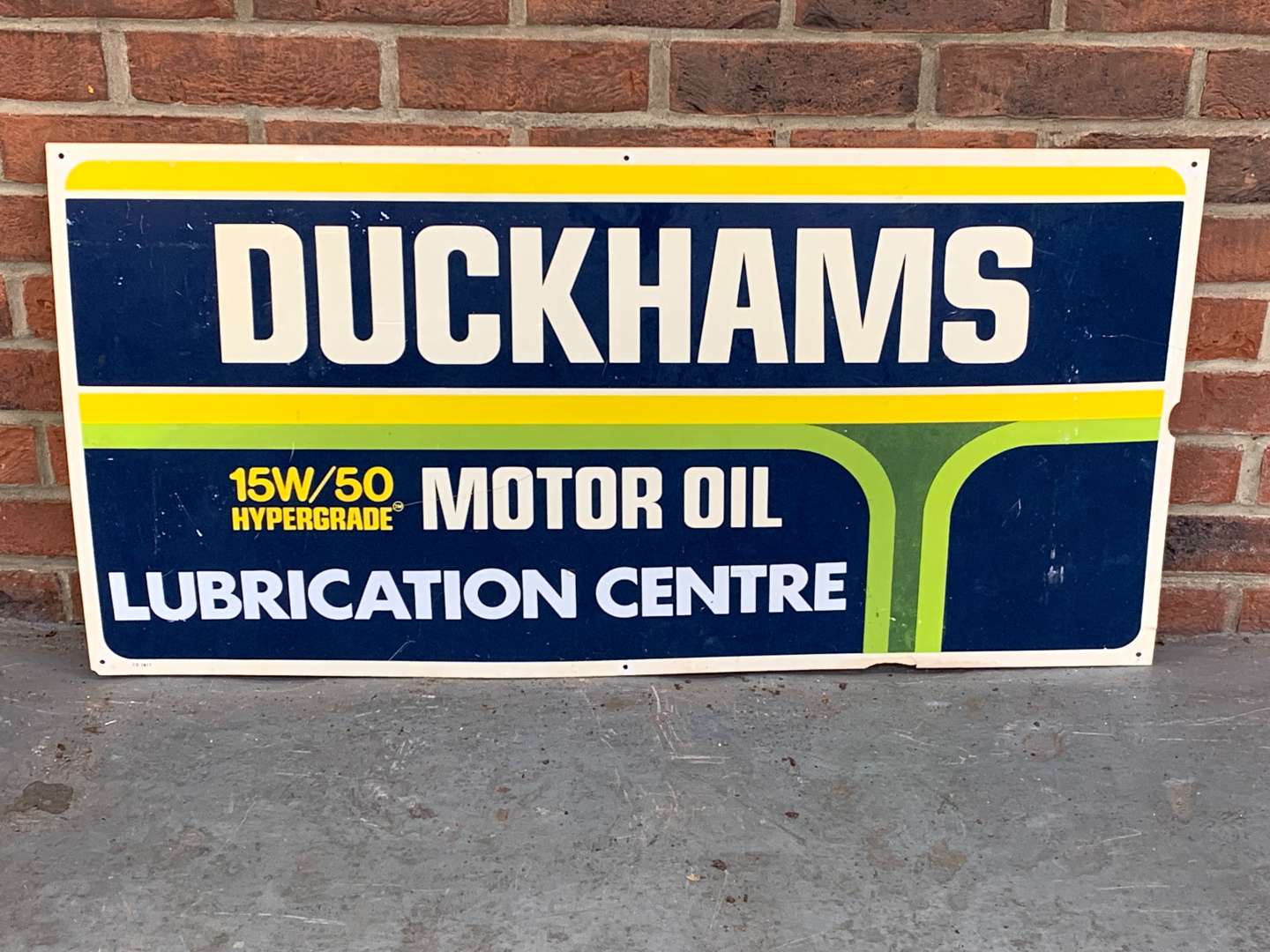 <p>Duckhams Motor Oil Plastic Sign</p>