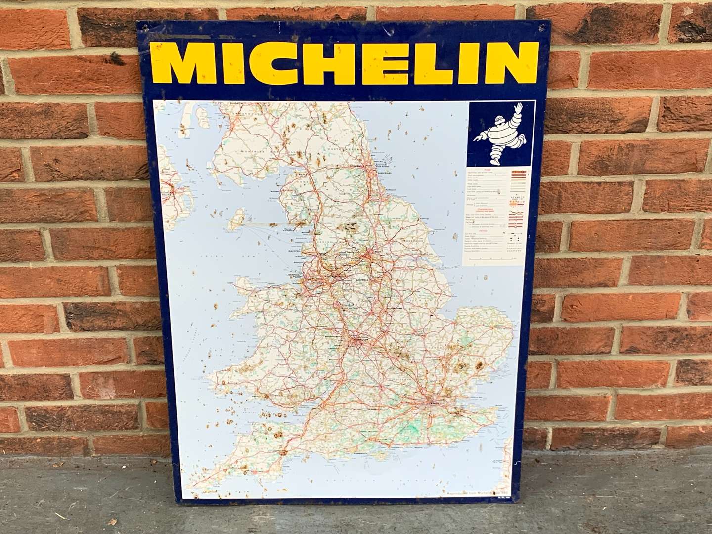 <p>Tin Michelin Map, Tyre Pressure Chart Signs</p>