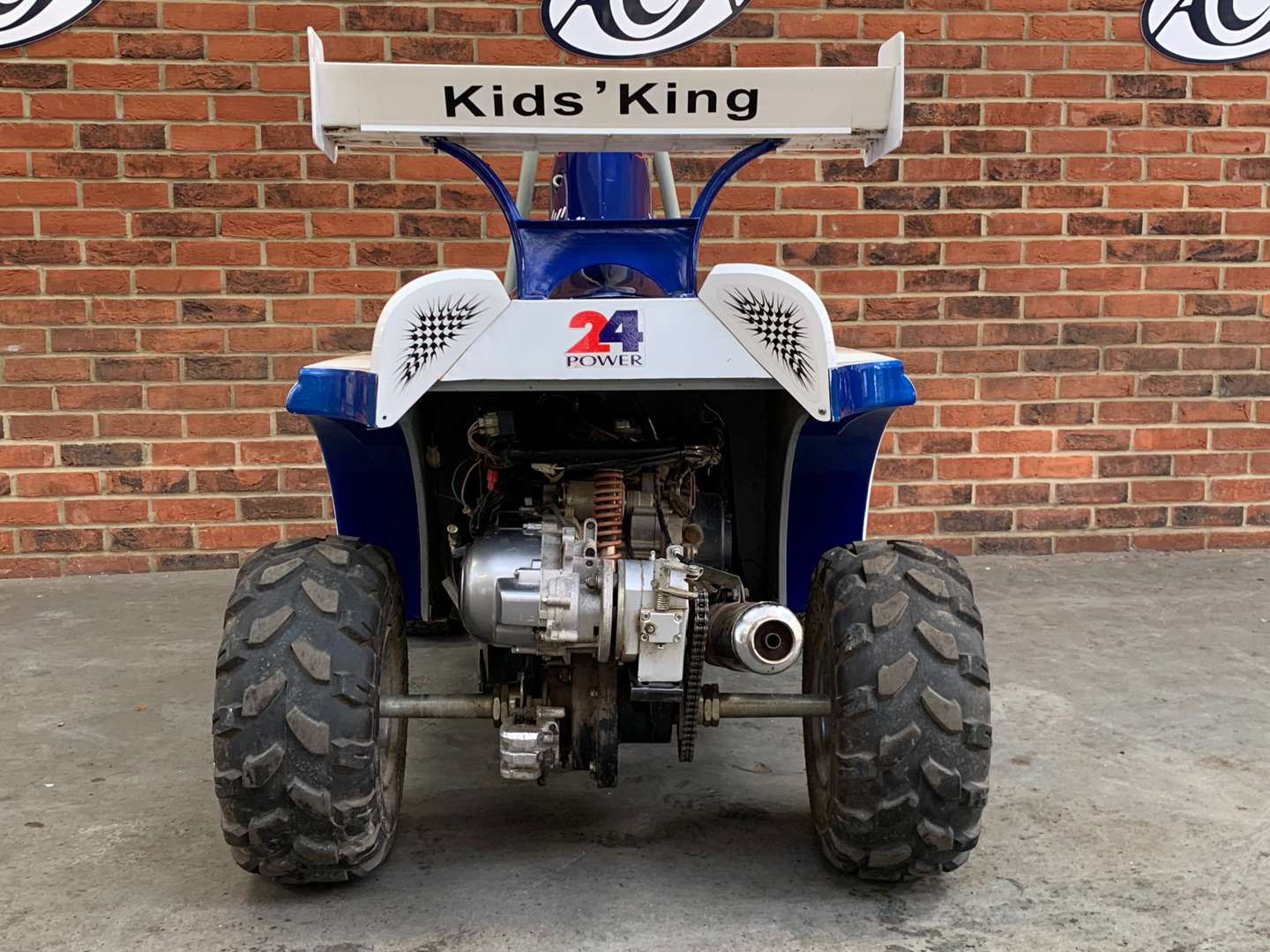 <p>200cc Child's Petrol Race Car</p>