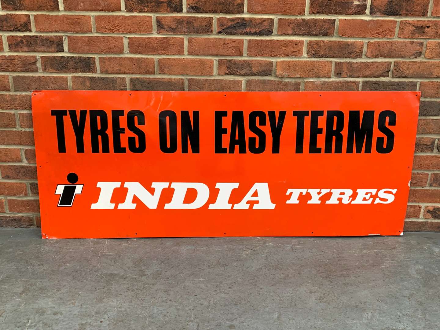 <p>India Tyre's Aluminium Sign</p>