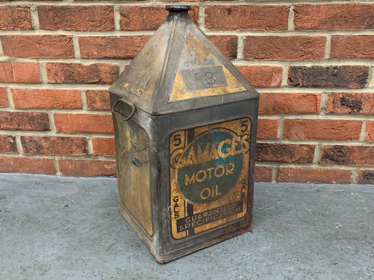 <p>&nbsp;1920/30's Gamages Motor Oil Can</p>