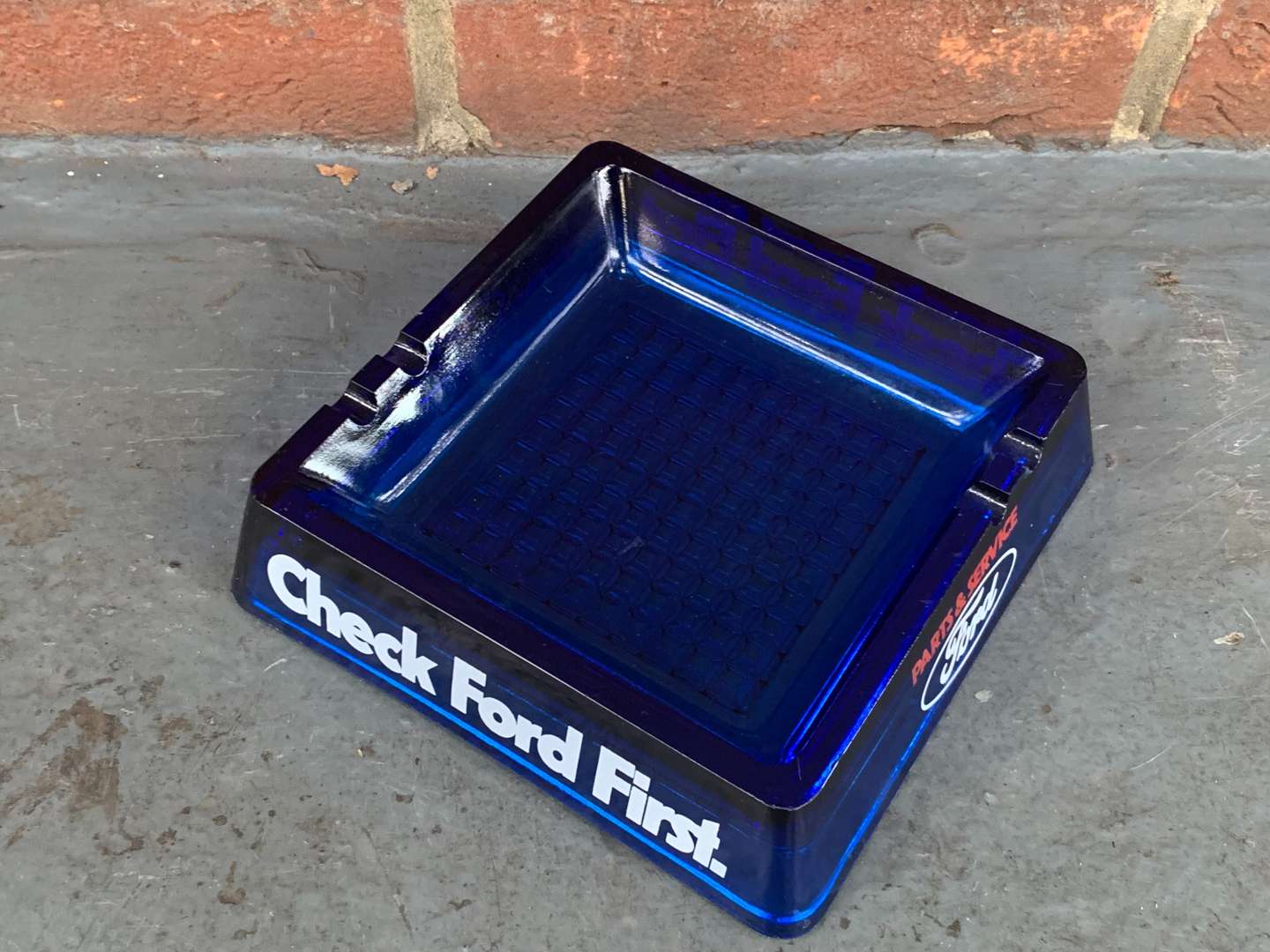 <p>Ford Square Glass Ashtray&nbsp;</p>