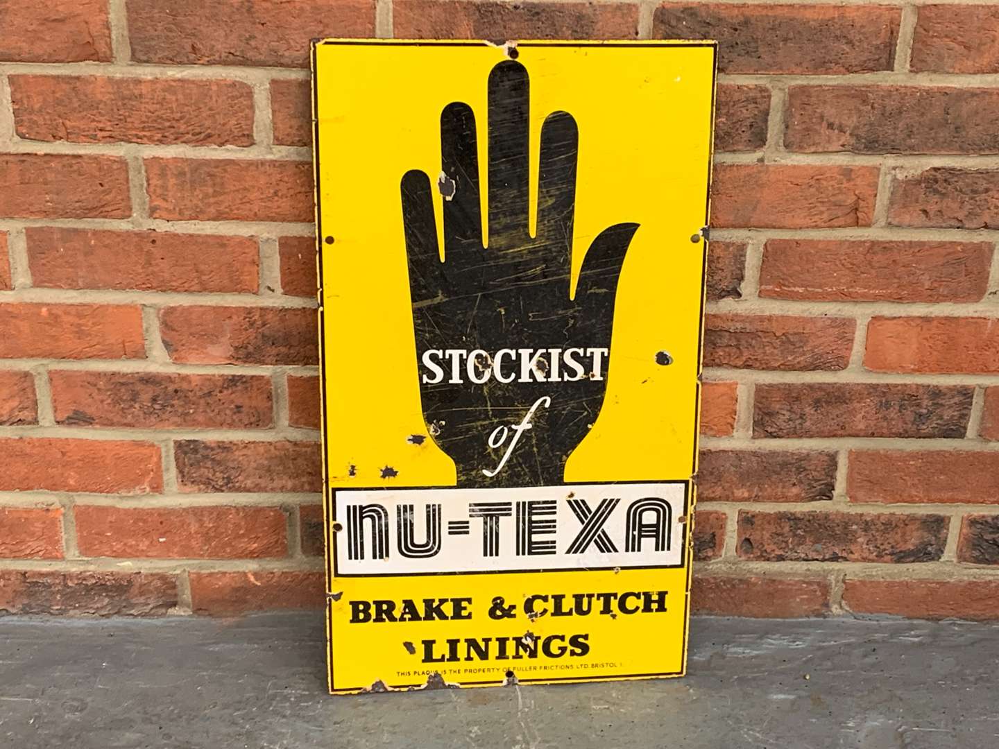 <p>Nu-Texa Brake and Clutch Linings Sign</p>