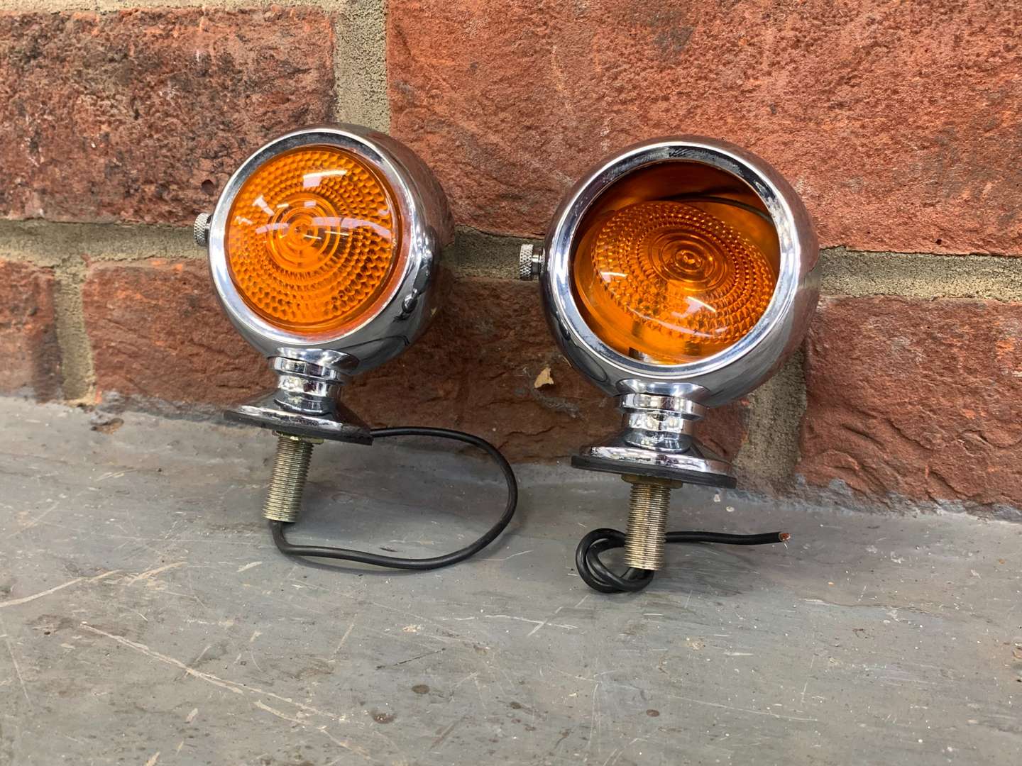 <p>Pair of&nbsp;New Old Stock Indicator Lamps</p>