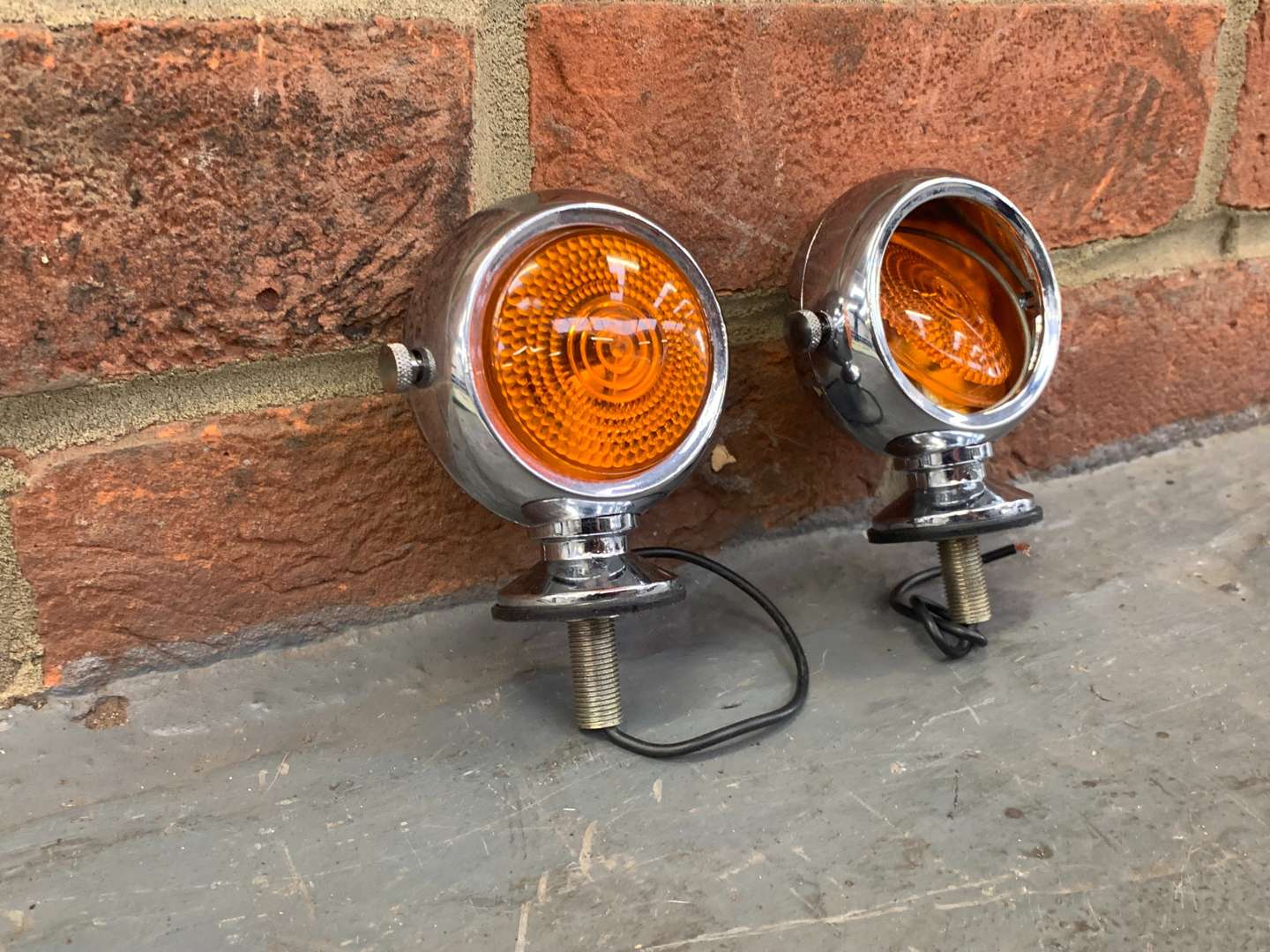 <p>Pair of&nbsp;New Old Stock Indicator Lamps</p>