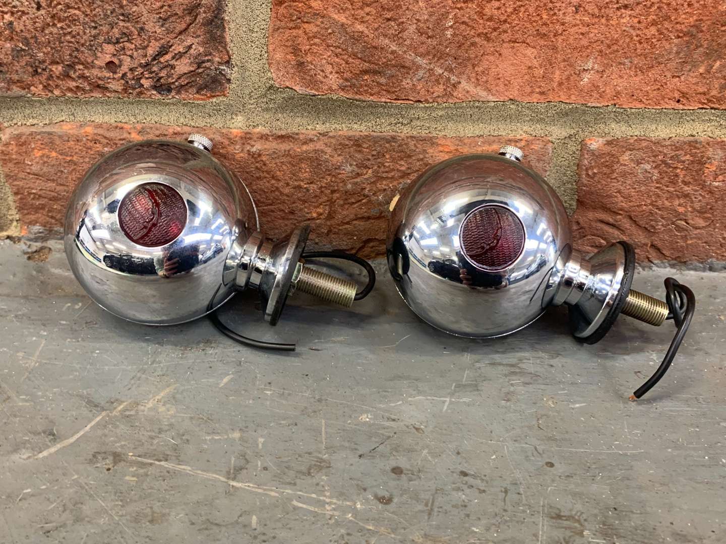 <p>Pair of&nbsp;New Old Stock Indicator Lamps</p>