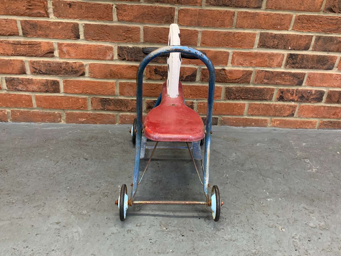 <p>Vintage Child's Ride on Horse</p>