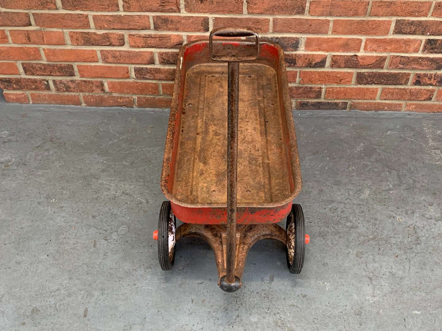 <p>Vintage Radio Flyer Cart</p>