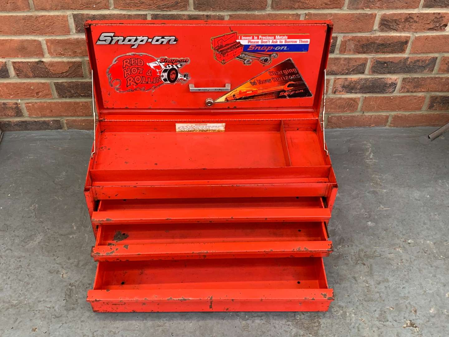 <p>Snap On Tool Chest</p>
