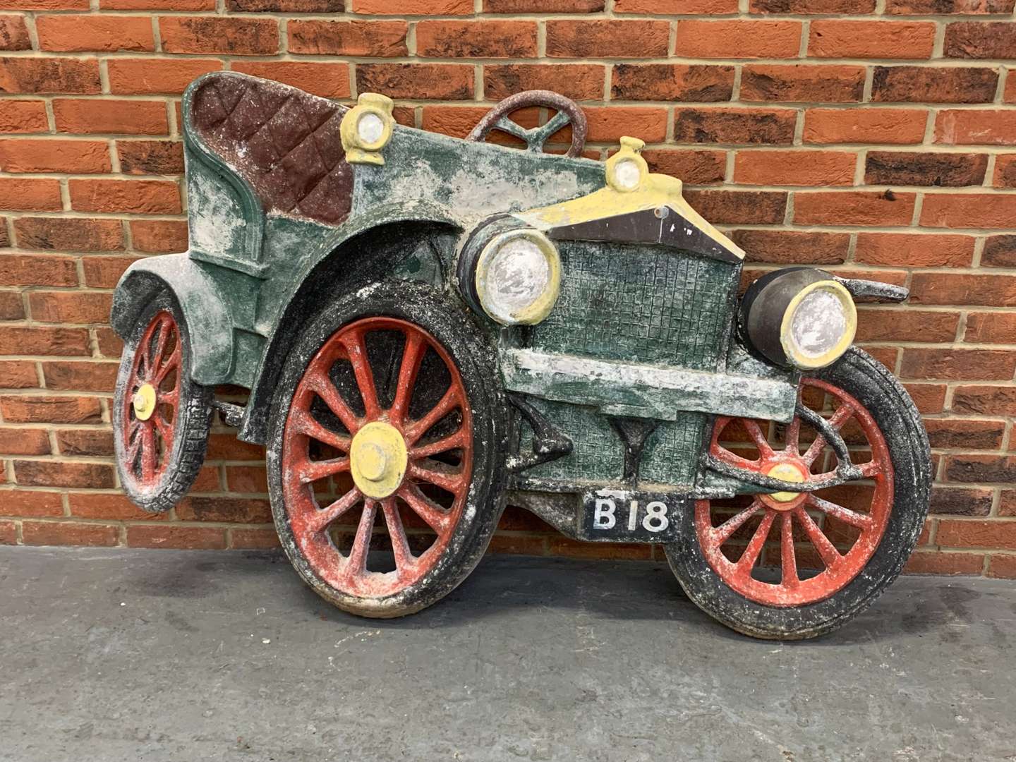 <p>Large Cast Aluminium Vintage Car Wall Art</p>