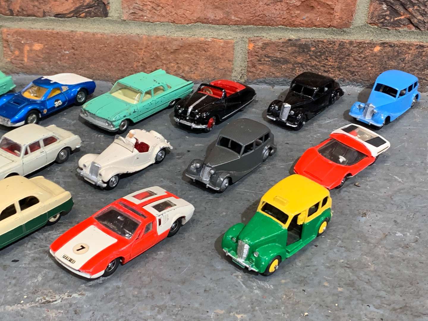<p>Quantity of Dinky Play Worn Model Cars</p>