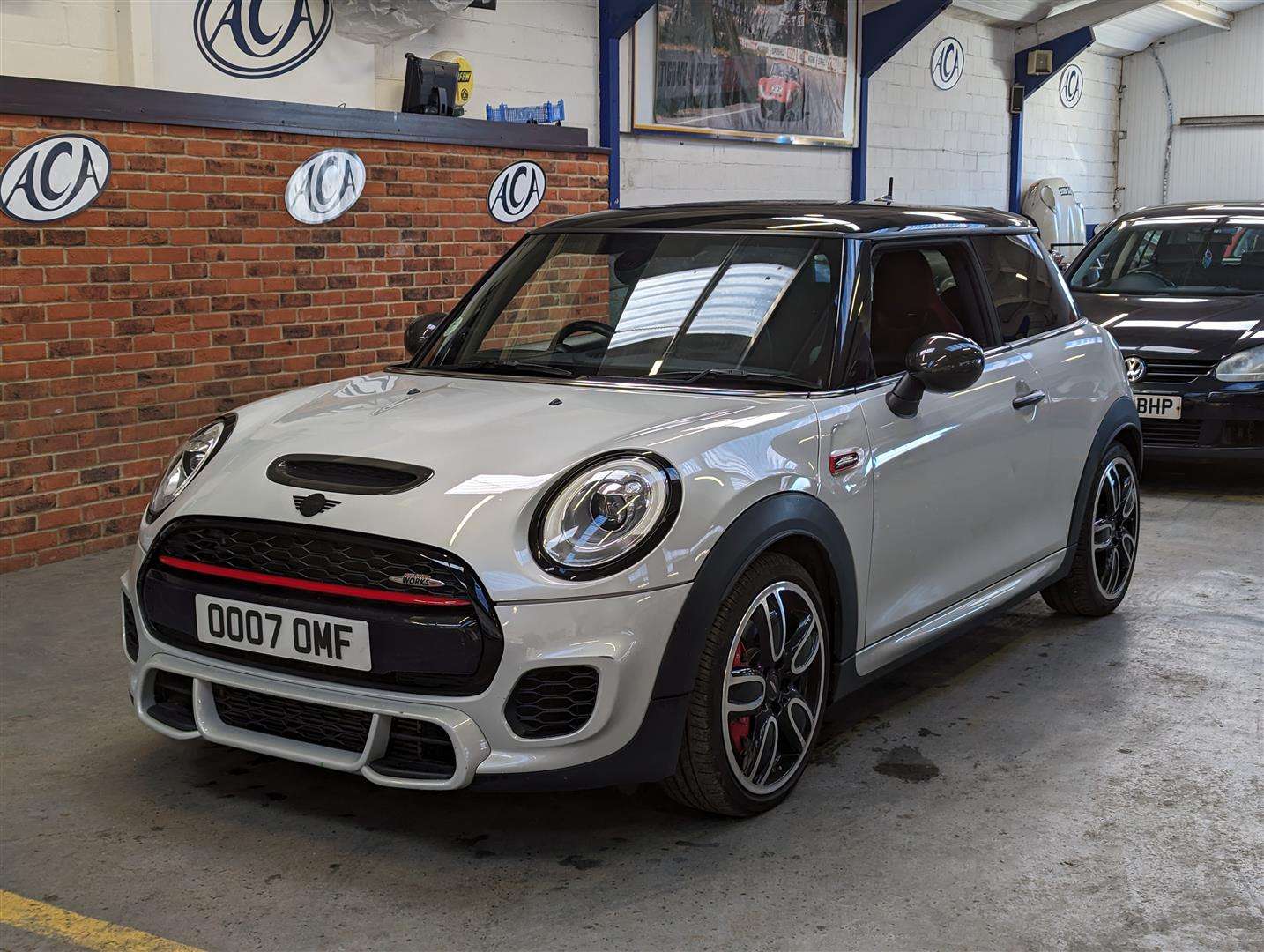 <p>2017 MINI JOHN COOPER WORKS AUTO</p>