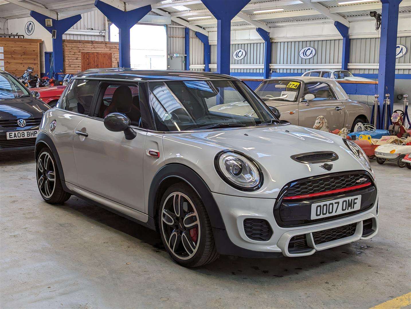 <p>2017 MINI JOHN COOPER WORKS AUTO</p>