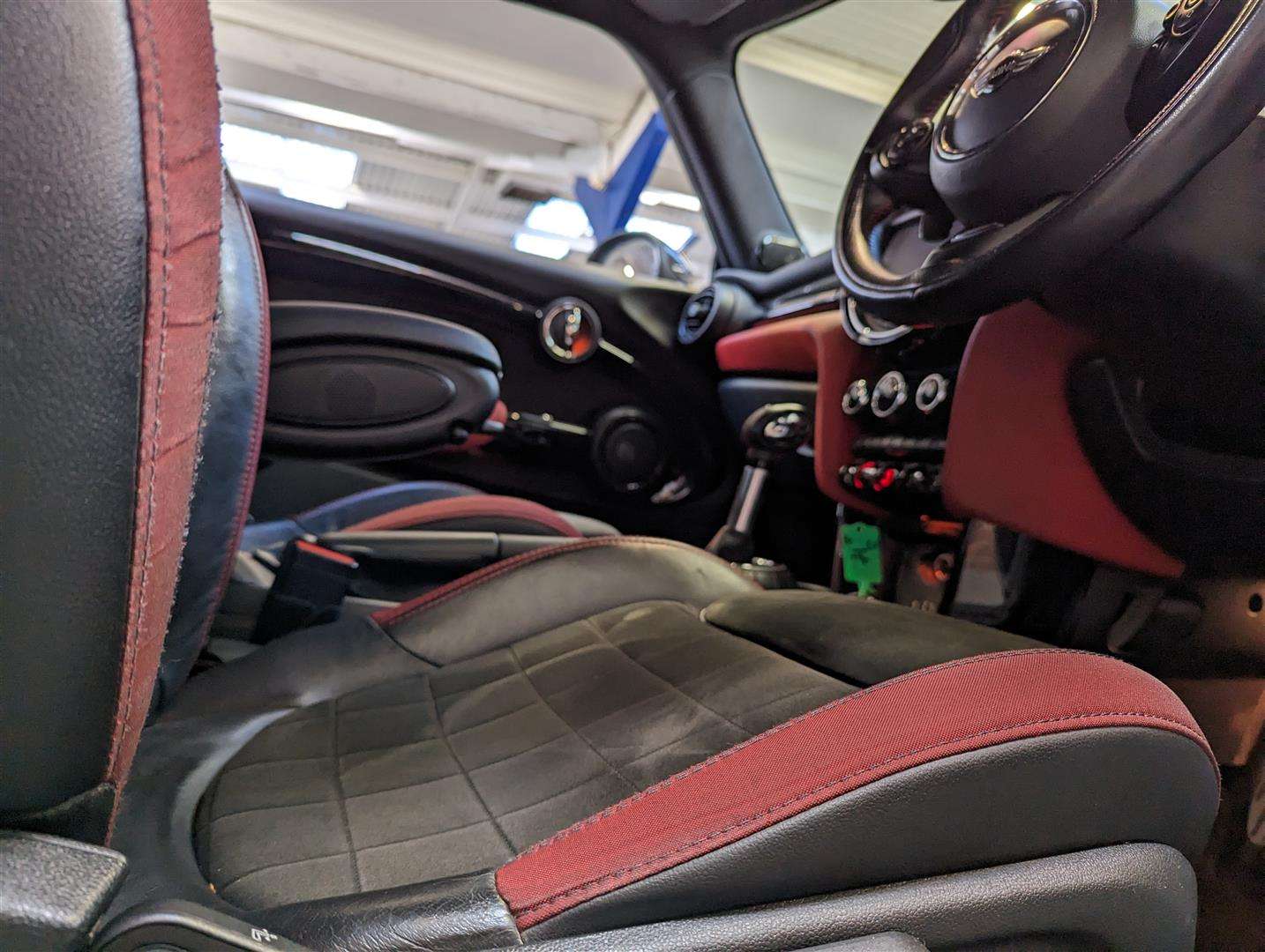 <p>2017 MINI JOHN COOPER WORKS AUTO</p>