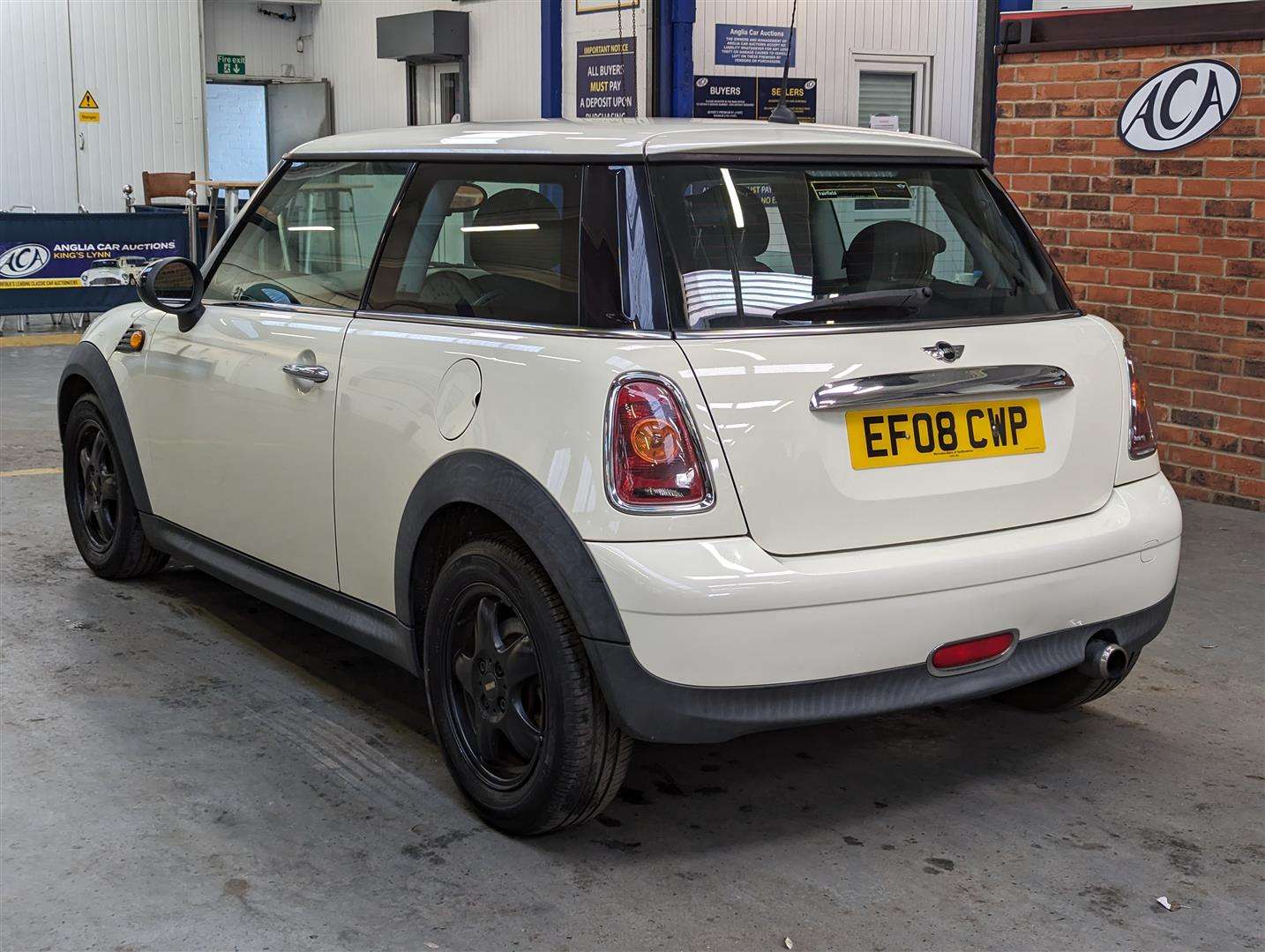 <p>2008 MINI ONE</p>