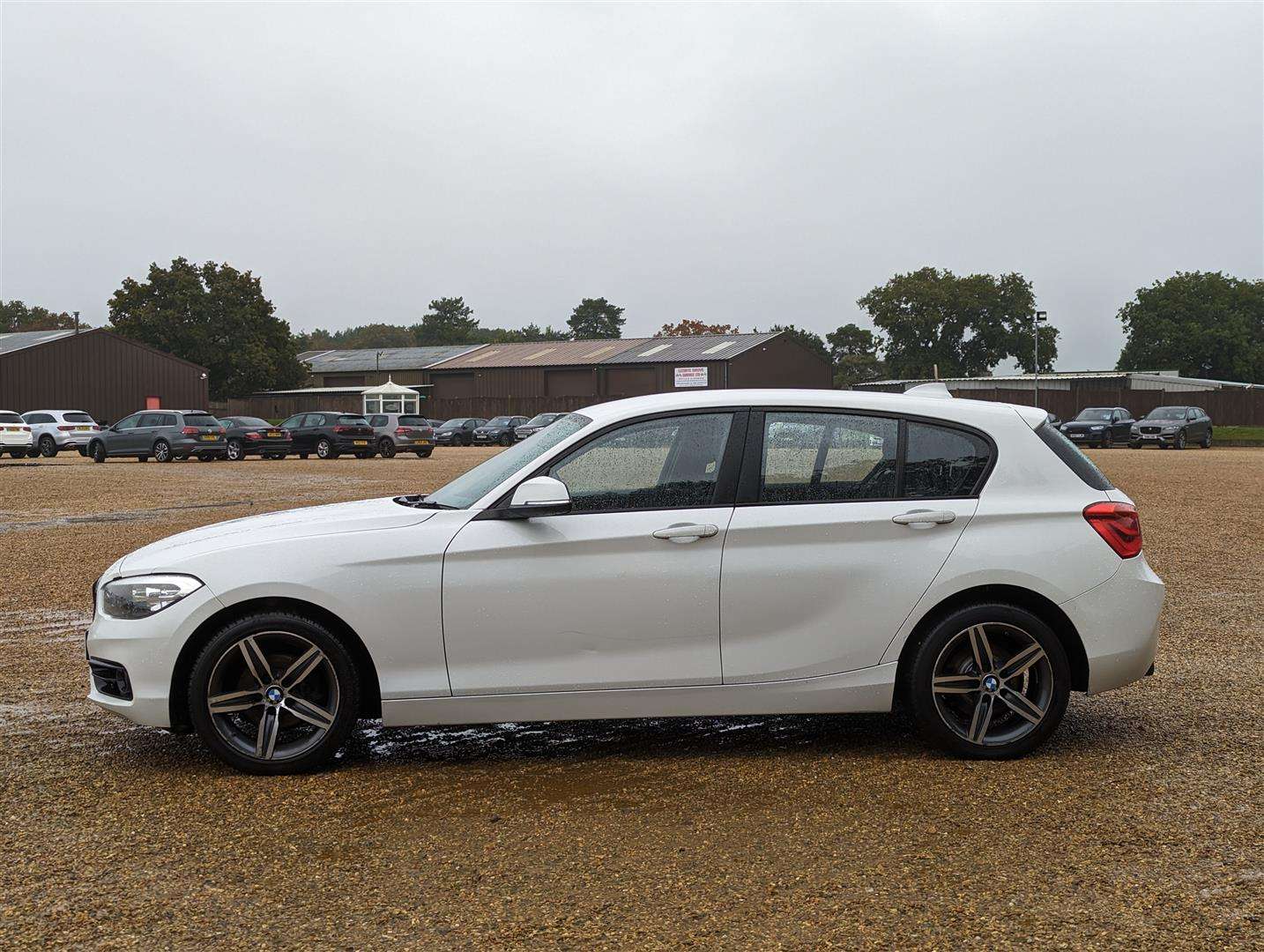 <p>2015 BMW 118D SPORT</p>